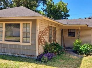 4 Circle C St, Orange, TX 77630