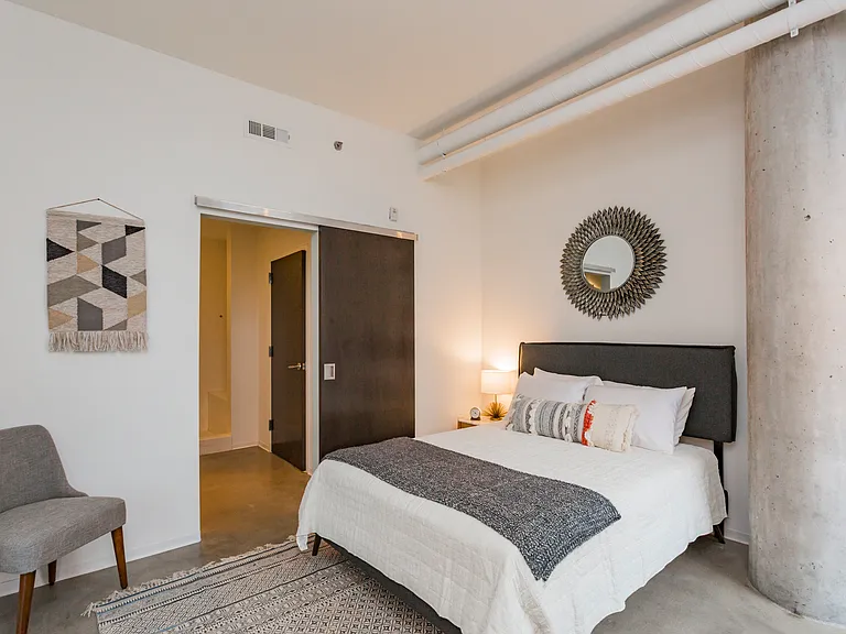 2115 Yeaman Pl #412 — Photo 34