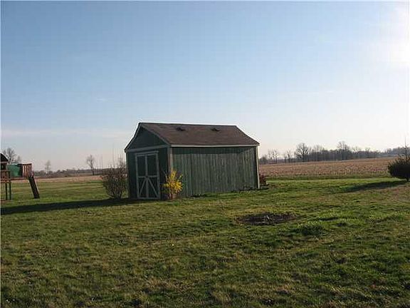 3rd image of 6921 N County Road 50w