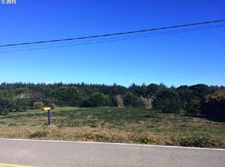Beach Lp Dr, Bandon, OR 97411