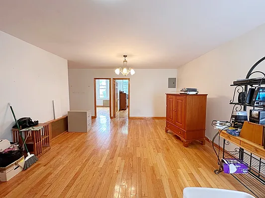 Rented by Brooklyn Property Group LLC | media 9
