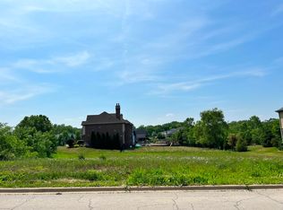 9750 S Jackson St, Burr Ridge, IL 60527