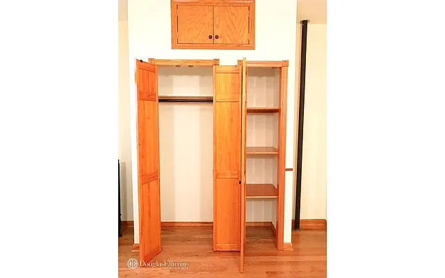 Rented by Douglas Elliman | media 35