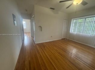 1421 SW 37th Ave APT 4, Miami, FL 33145
