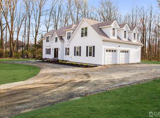 14 Green Shadow Ln, Princeton, NJ 08540