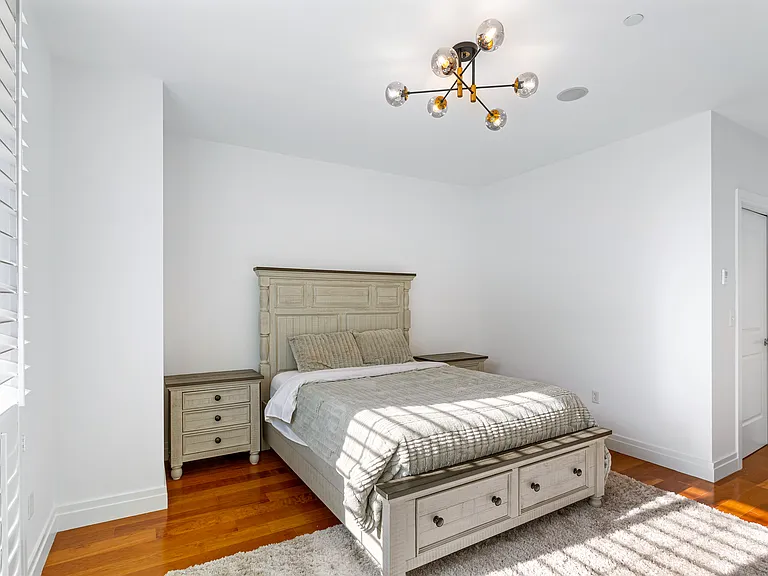 147 Waterfront St #402 — Photo 30