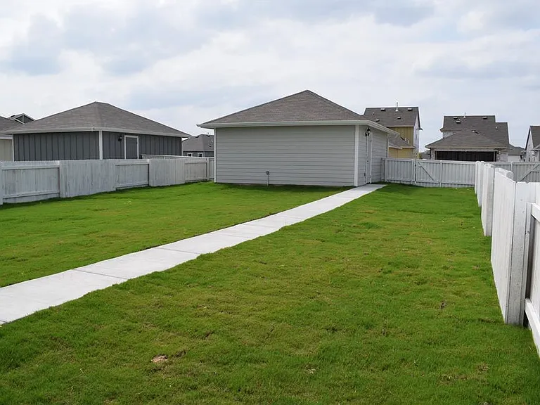 117 Keltic Dr — Photo 18
