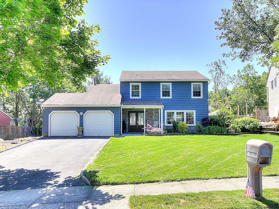 1st image of 749 Americana Ct