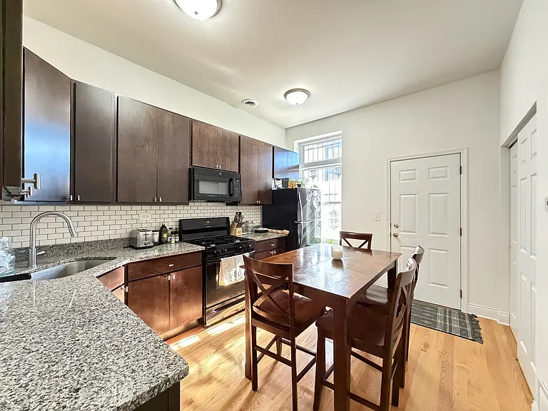 3512 N Halsted St #3R — Photo 1