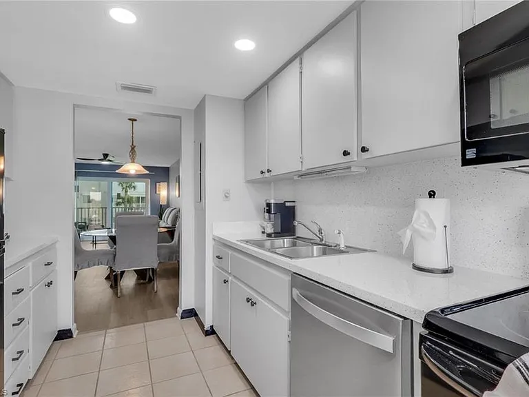 7400 Estero Blvd #214 — Photo 6