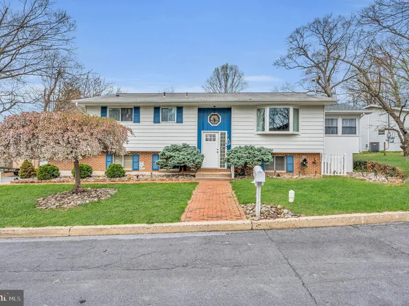 2707 Broder St SW, Allentown, PA 18103