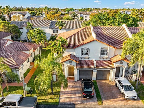 3rd image of 11581 NW 51st Ln