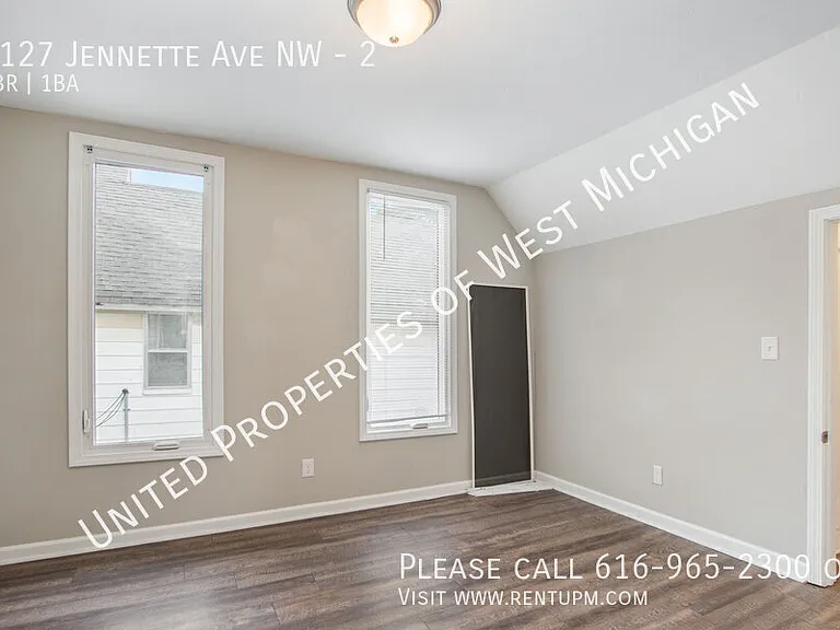 1127 Jennette Ave NW #2 — Photo 3