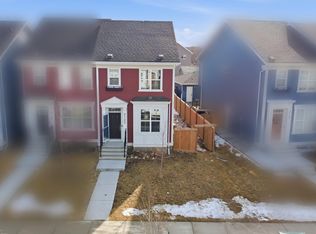 2125 Maple Rd NW, Edmonton, AB T6T2L6