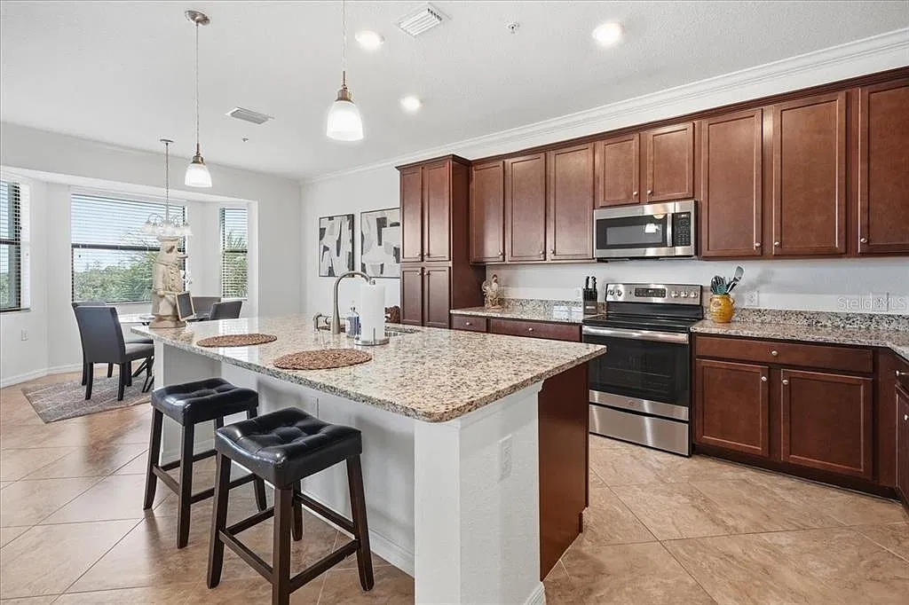 2 bed, 2.0 bath, 1142 sqft, $2,500 — Photo 3