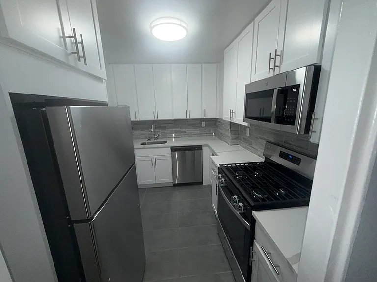 67-02 198th St #3G — Photo 5