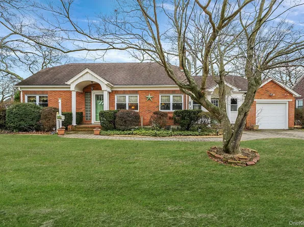 64 John Street, Patchogue, NY 11772