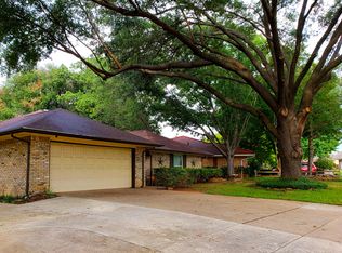 1901 Ridgebrook Dr, Arlington, TX 76015