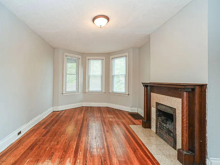 2125 W Clifton Ave #A — Photo 6