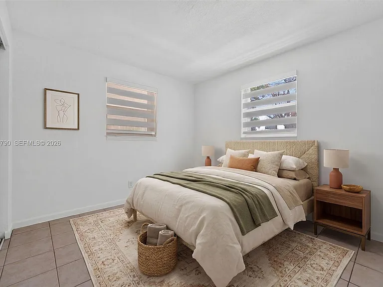 5921 NE 1st Ave — Photo 19