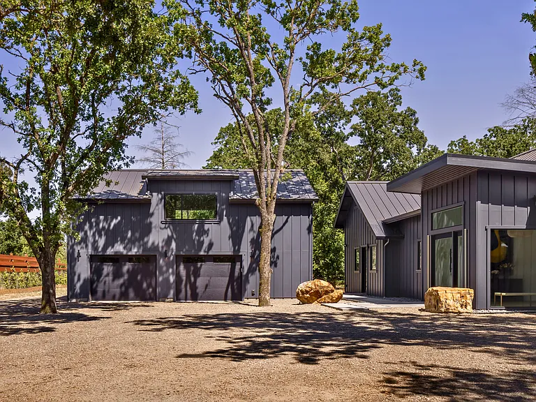 Fisher Ln — Photo 40