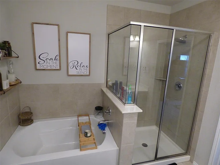 7416 Boat Wind Rd — Photo 7
