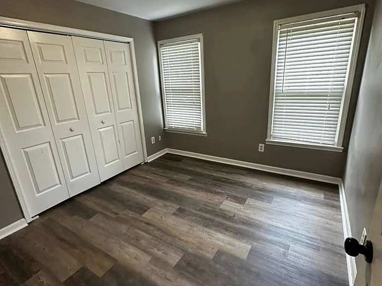 4830 Hampton Square Dr — Photo 24