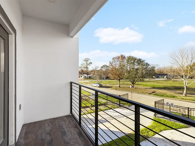 5502 Pershing St #A — Photo 25