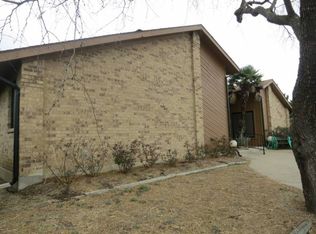 2623 Dove Creek Ln, Carrollton, TX 75006