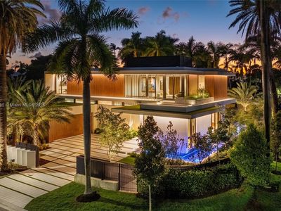 1800 W 27th St, Miami Beach, FL, 33140