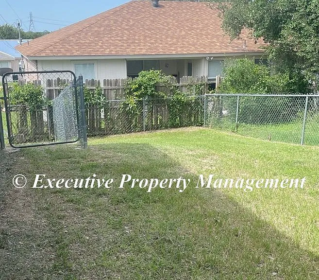 1140-1142 County Road 4804 — Photo 5