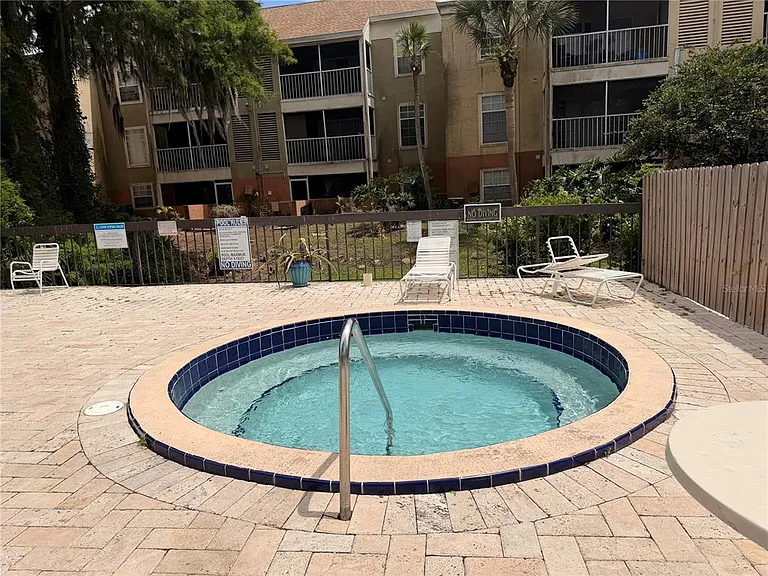 3956 Versailles Dr #3956B — Photo 20