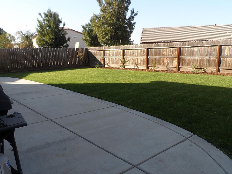 2nd image of 2008 W Bristol Ln