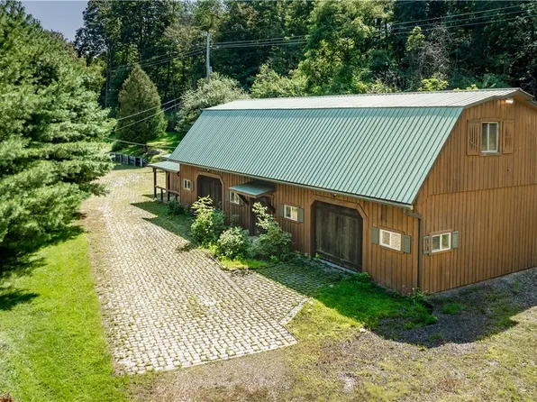 145 Robert Brown Rd, Confluence, PA 15424