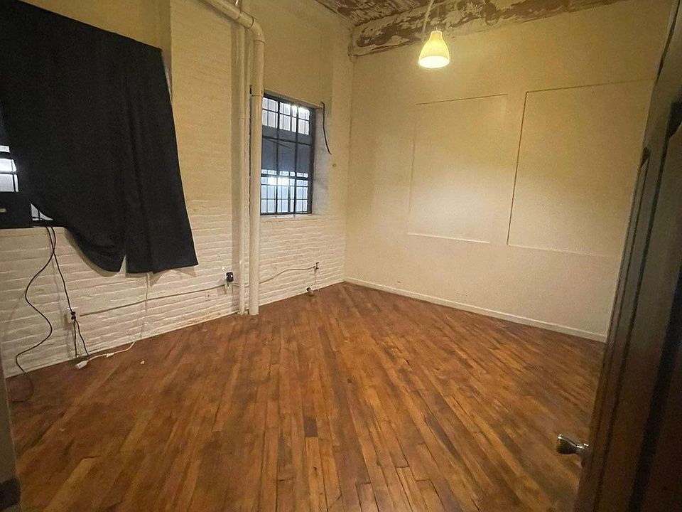 1st image of 1417 Kemper St #0
