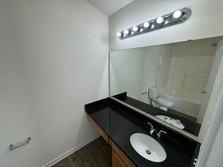 6918 Creft Cir — Photo 14