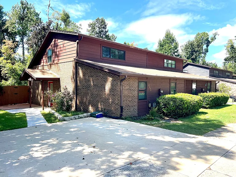 2475 Sunburst Pl — Photo 2