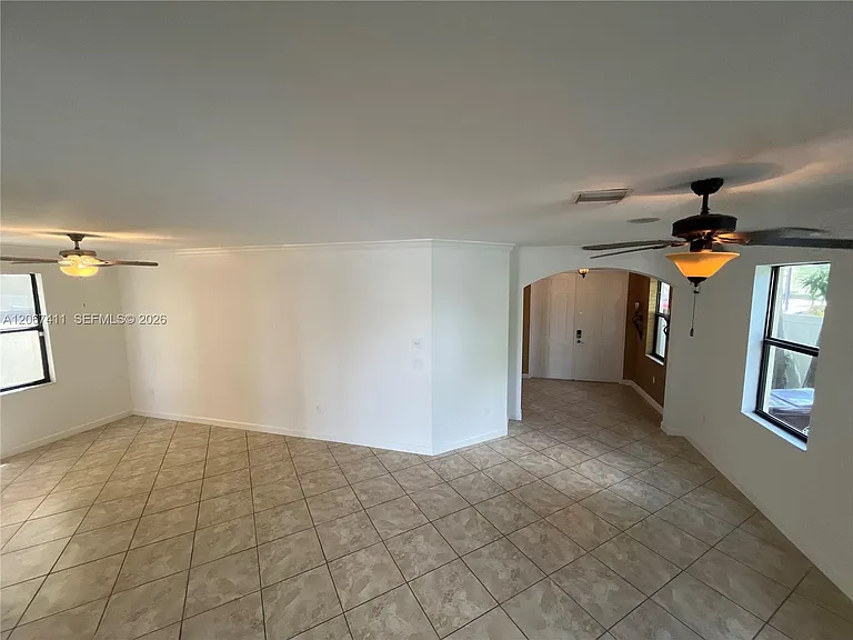 8843 W 34th Ave — Photo 3