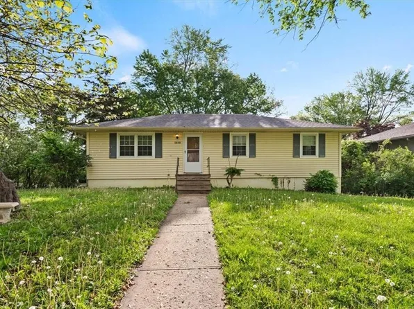 1410 NE 10th St, Blue Springs, MO 64014
