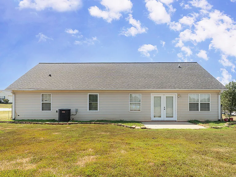 1575 Windy Holly Ln — Photo 20