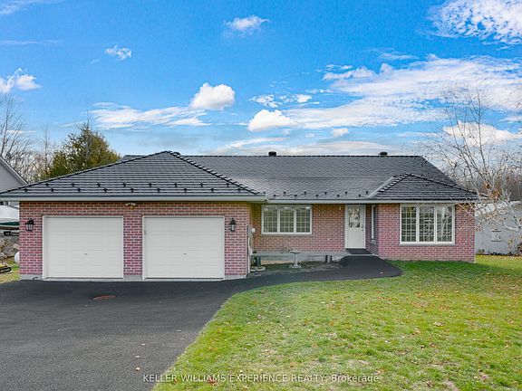 2nd image of 107 Simcoe Rd