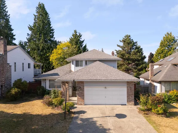 15753 98th Ave, Surrey, BC V4N 2V5