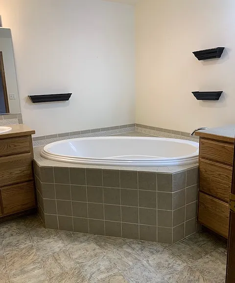 406 S Moore Ln — Photo 14