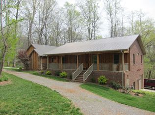 2969 Dogwood St, Newton, NC 28658