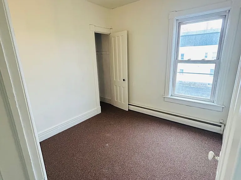 219 W Main St — Photo 11