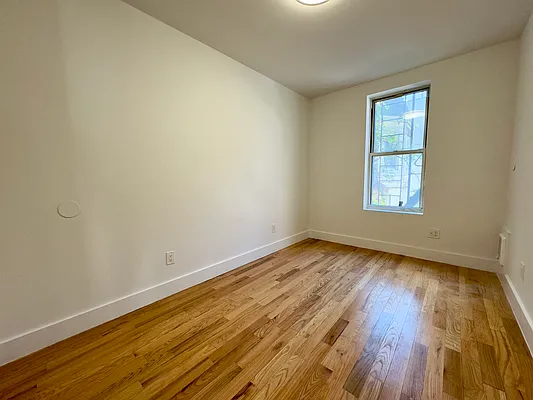 Rented by Brookhaus Capital Inc | media 4