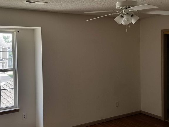 bedroom1