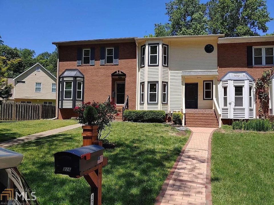 1st image of 226 Hembree Park Ter