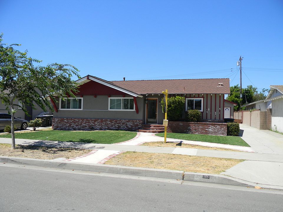 1st image of 1333 E Orange Grove Ave