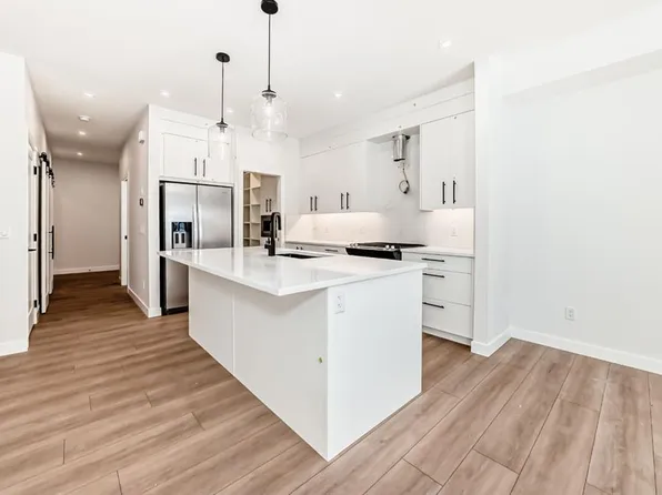 191 E Walgrove Mnr SE, Calgary, AB T2X 4C8